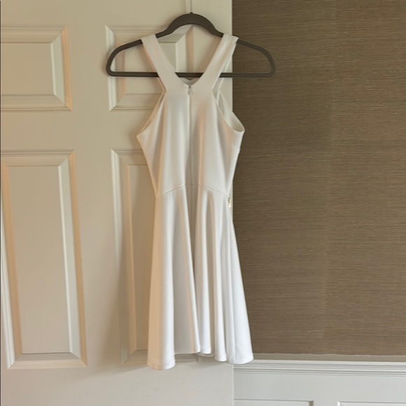 White Sleeveless Dress - Bloomingdales Aqua Size Medium - Graduation, Ceremonies - Picture 2 of 3